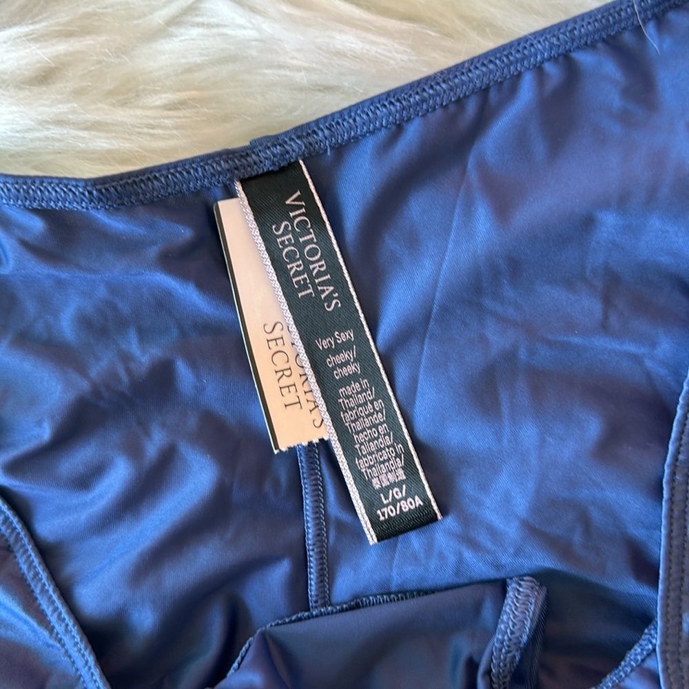 Victoria’s Secret Panties - Picture 8 of 11